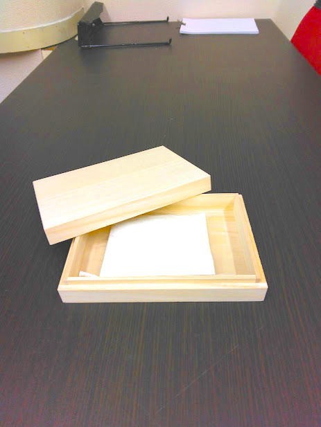 粉骨の保管方法-桐箱-